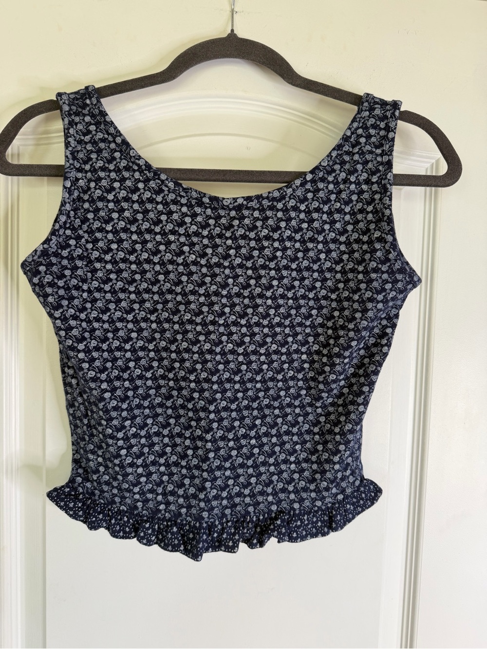 Perry Ellis America 90’s Vintage Navy Floral Ruffle-Hem Crop Top Size S